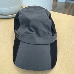 Lululemon lightweight running hat